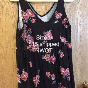 Torrid size 0 shirt